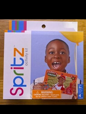 Spritz Craft Kit with Blue, Orange, Pink and Green Accents